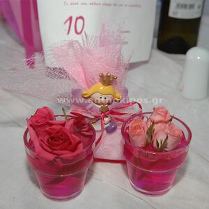 Christening for Girl with glasses with roses in shades of pink and fuchsia