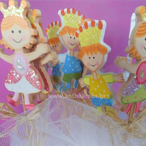 Christening bonbonniere princes and princesses on sticks