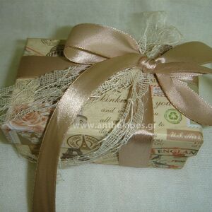 Wedding Favors, vintage box in pale shades