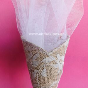 Wedding Favors, vintage favor with burlap-lace cone and tulle inside