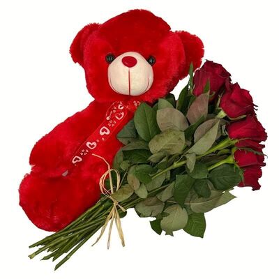 Set of love with big teddy beart holding red roses, balloon and chocolates