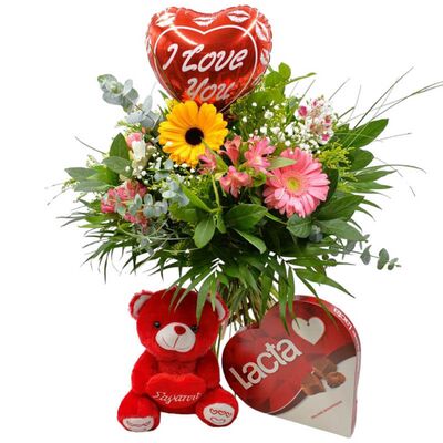 Set of love with bouquet, teddy bear, balloon and chocolate