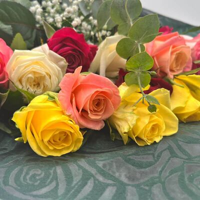 Mix color roses (17pcs.)