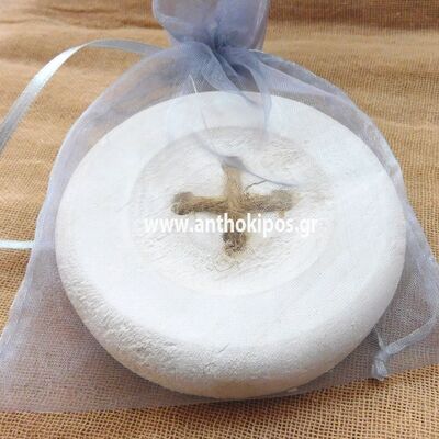 Wedding Favors, vintage favor with wooden button in a pouch