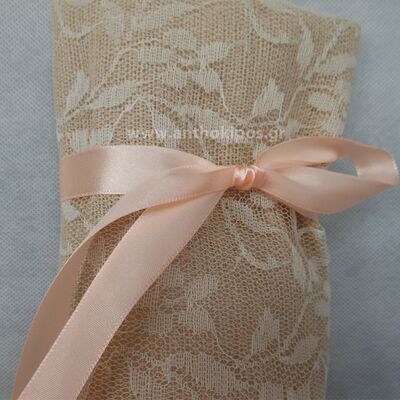 Wedding Favors with pouch with burlap and lace