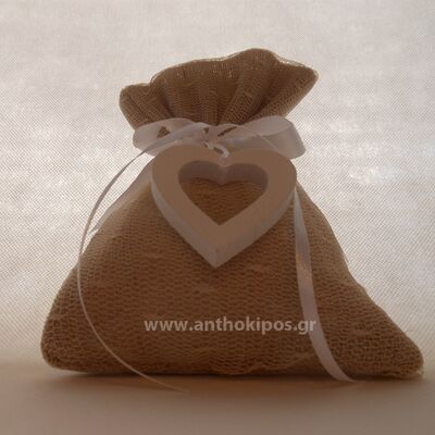 Wedding Favors, wedding favor pouch of burlap and lace and wooden heart