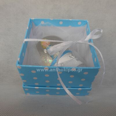 Christening Favor with snowball princes in a blue box