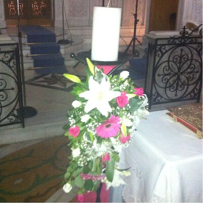 Wedding Candles in shades of white and fuchsia