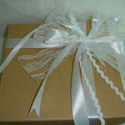 Wedding Favors, chic wedding favor with box and lace