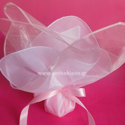 Wedding Favors, classic wedding favor with white and pink organza