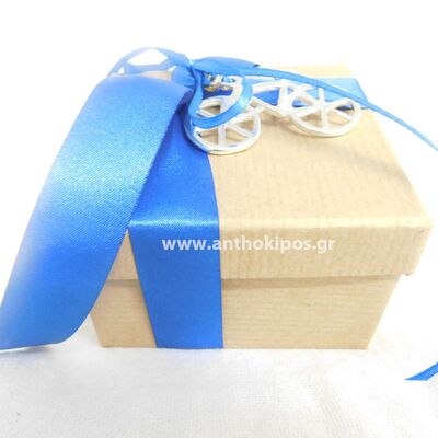 Baptism Favor motif bicycle tied on a square box