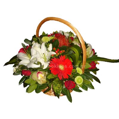 Flower Arrangement in white-red color