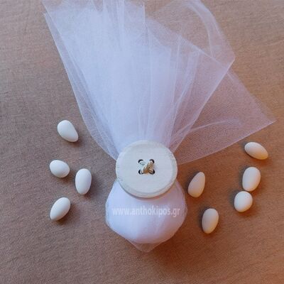 Wedding Favor with tulle and decorative button