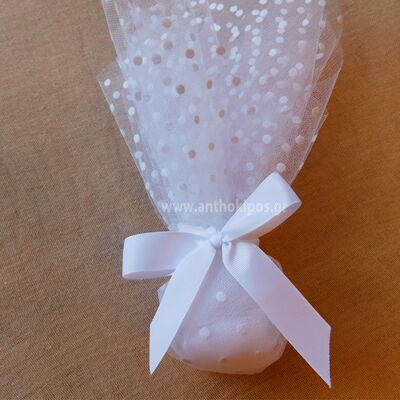 Wedding Favor classic with white polka dot tulles and white ribbon