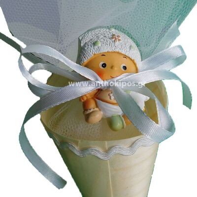 Μπομπονιέρα Βάπτισης με μαγνητάκι μωρό πάνω σε χάρτινο χωνάκι