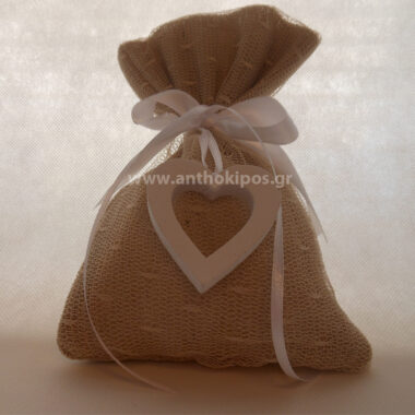 Wedding Favors, wedding favor pouch of burlap and lace and wooden heart
