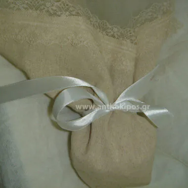 Wedding Favors, favor beige handkerchief with finish lace