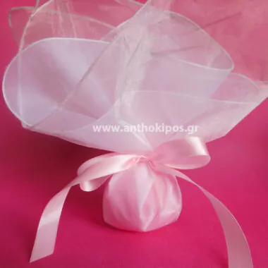 Wedding Favors, classic wedding favor with white and pink organza