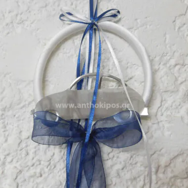 Christening Favor with a wreath hanging car