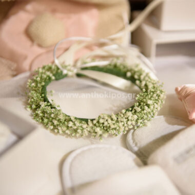 Baptism for a Girl with a wreath of gypsofylla