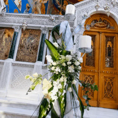 Λαμπάδες Γάμου με εξαιρετικές δημιουργίες λουλουδιών